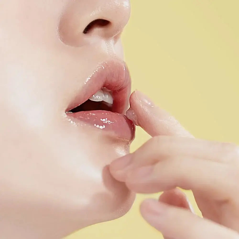 Torriden-SOLID-IN-Ceramide-Lip-Essence-Kbeauty-World_39d2161e-29d8-4164-8b44-9681e315292e.webp